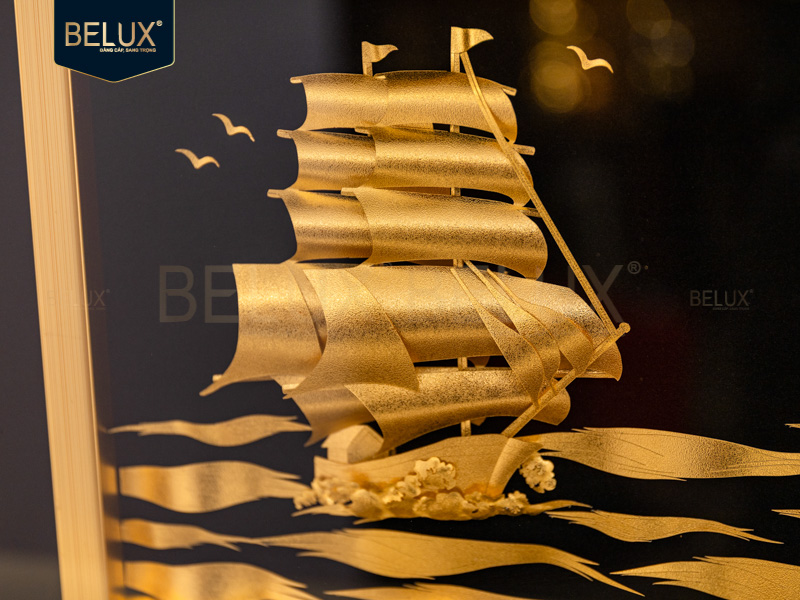 Tranh thuyền buồm dát vàng 24k 81x42cm